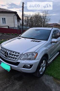 Позашляховик / Кросовер Mercedes-Benz M-Class 2010 в Києві