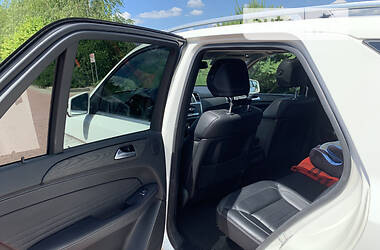 Внедорожник / Кроссовер Mercedes-Benz M-Class 2012 в Черновцах