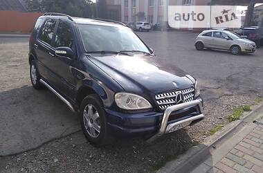 Позашляховик / Кросовер Mercedes-Benz M-Class 2002 в Чернівцях