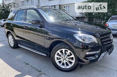 Внедорожник / Кроссовер Mercedes-Benz M-Class 2013 в Киеве