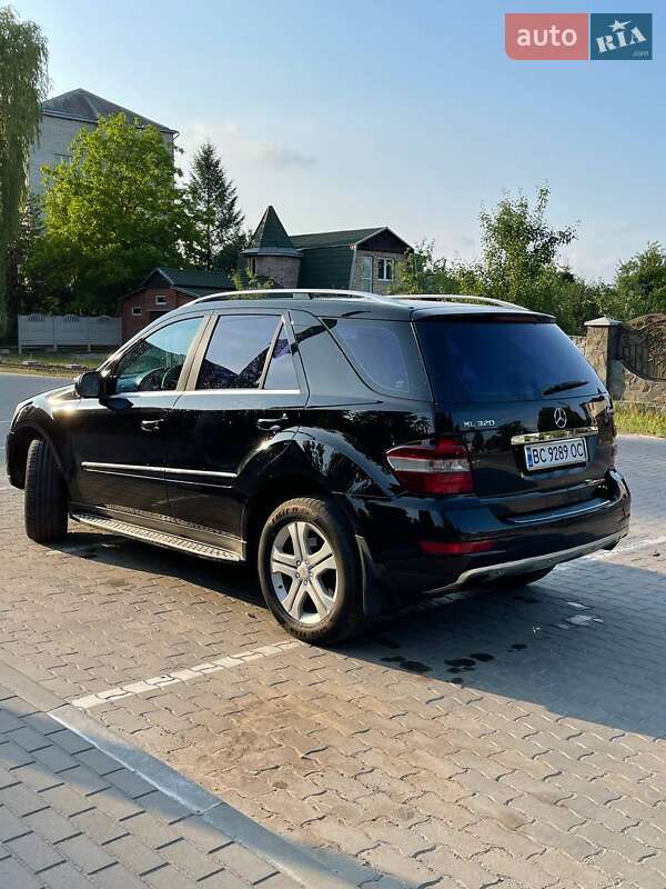 Позашляховик / Кросовер Mercedes-Benz M-Class 2008 в Львові