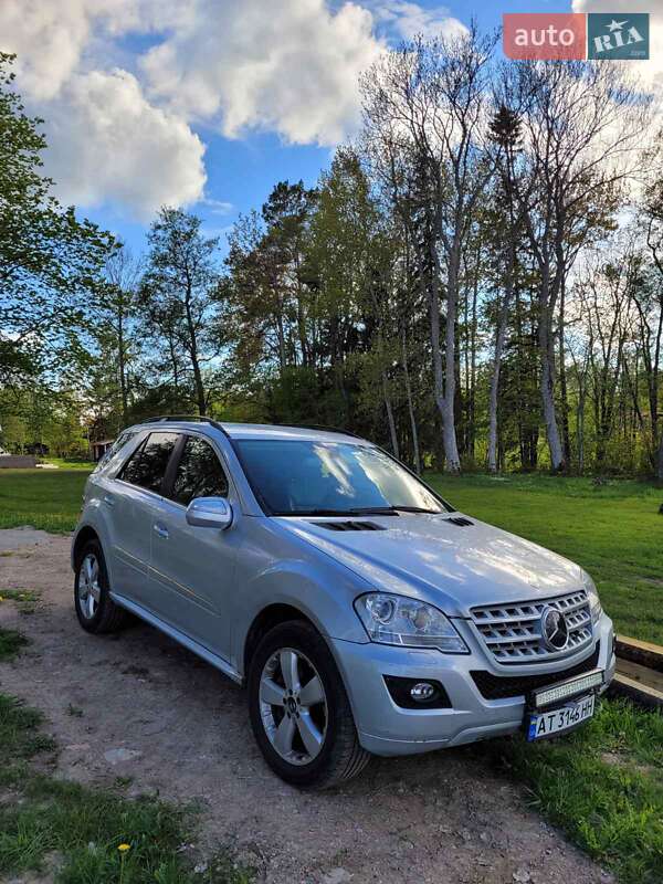 Позашляховик / Кросовер Mercedes-Benz M-Class 2008 в Івано-Франківську