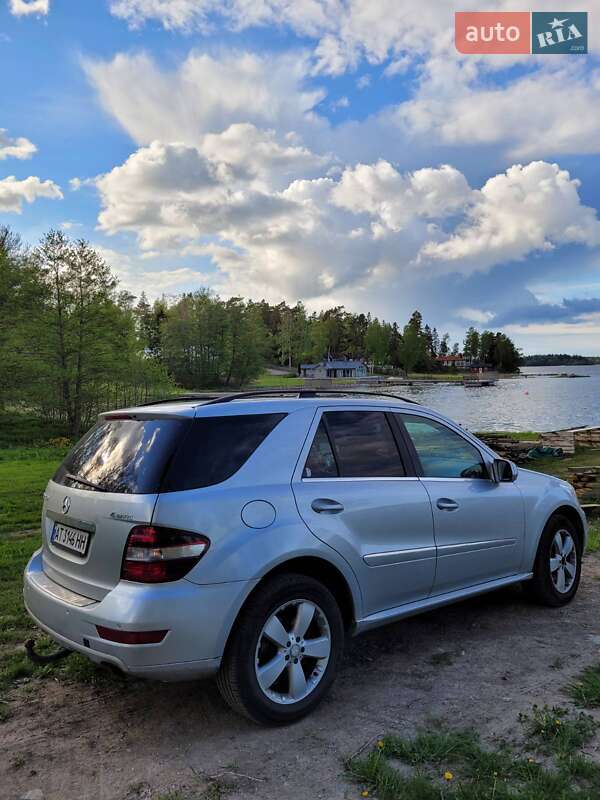 Внедорожник / Кроссовер Mercedes-Benz M-Class 2008 в Ивано-Франковске