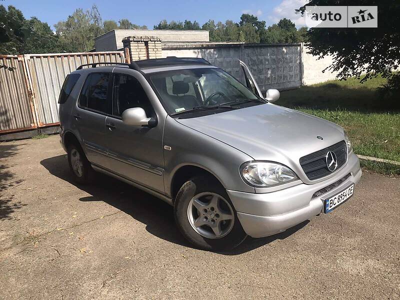 Позашляховик / Кросовер Mercedes-Benz M-Class 2001 в Львові