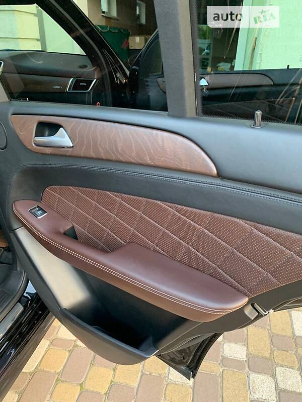 Внедорожник / Кроссовер Mercedes-Benz M-Class 2012 в Киеве