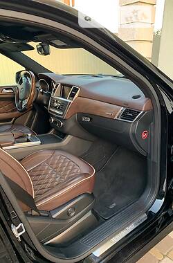 Внедорожник / Кроссовер Mercedes-Benz M-Class 2012 в Киеве