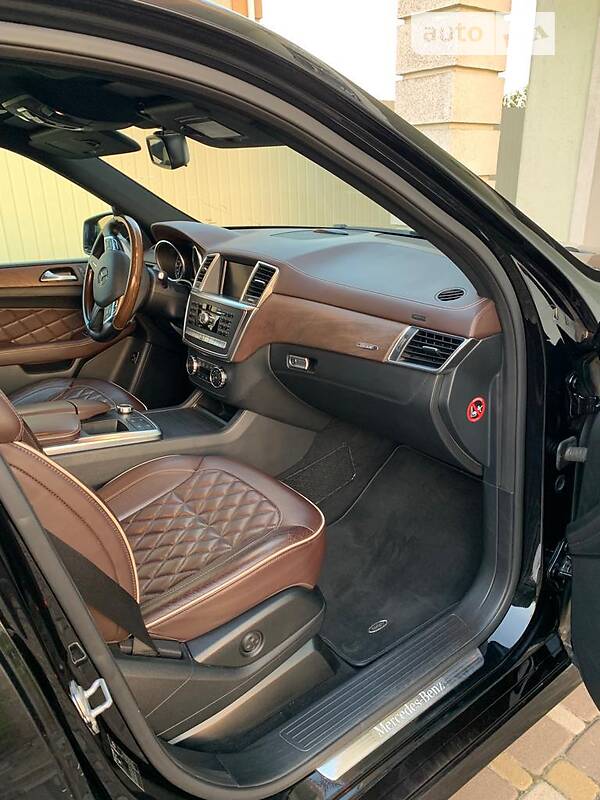 Mercedes-Benz M-Class 2012