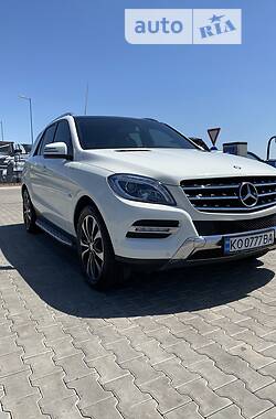 Позашляховик / Кросовер Mercedes-Benz M-Class 2012 в Мукачевому