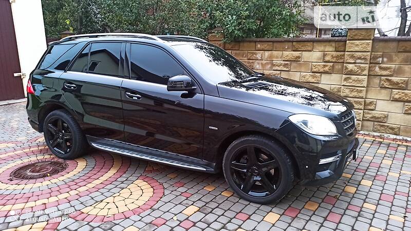 Mercedes-Benz M-Class 2012