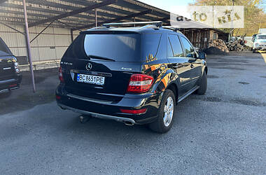 Позашляховик / Кросовер Mercedes-Benz M-Class 2011 в Дрогобичі