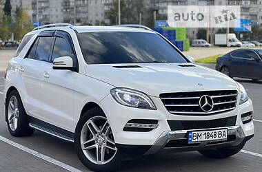 Внедорожник / Кроссовер Mercedes-Benz M-Class 2013 в Сумах