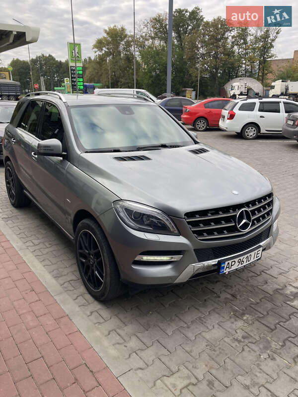 Внедорожник / Кроссовер Mercedes-Benz M-Class 2013 в Запорожье фото 2 Внедорожник / Кроссовер Mercedes-Benz M-Class 2013 в Запорожье
