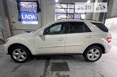 Внедорожник / Кроссовер Mercedes-Benz M-Class 2010 в 