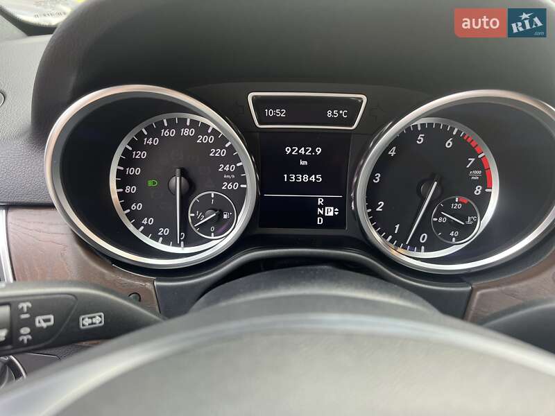 Внедорожник / Кроссовер Mercedes-Benz M-Class 2012 в Киеве