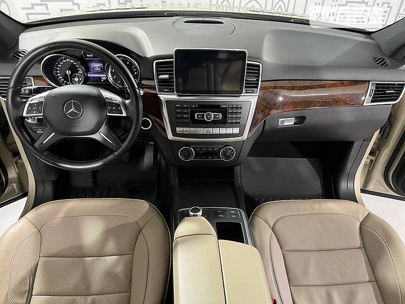 Внедорожник / Кроссовер Mercedes-Benz M-Class 2012 в Киеве