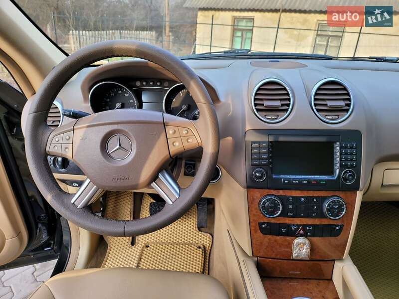 Внедорожник / Кроссовер Mercedes-Benz M-Class 2008 в Черновцах