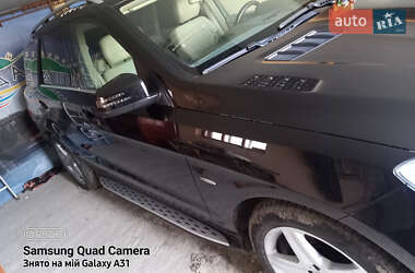 Внедорожник / Кроссовер Mercedes-Benz M-Class 2011 в 