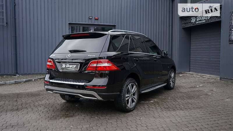 Внедорожник / Кроссовер Mercedes-Benz M-Class 2012 в Львове