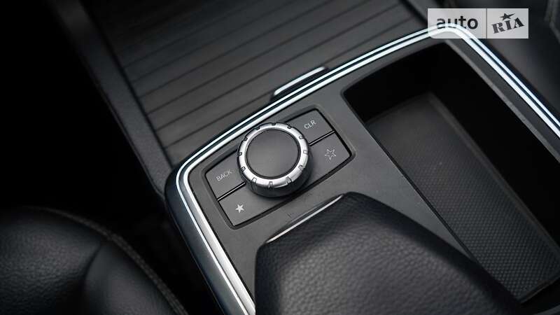 Внедорожник / Кроссовер Mercedes-Benz M-Class 2012 в Львове