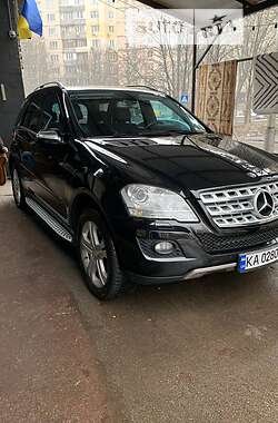 Позашляховик / Кросовер Mercedes-Benz M-Class 2008 в Києві