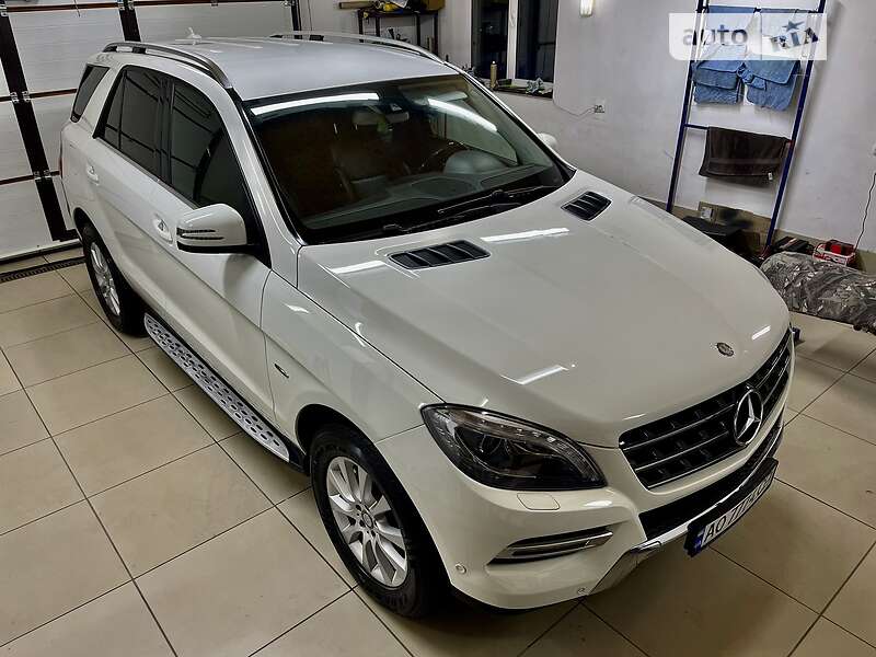 Внедорожник / Кроссовер Mercedes-Benz M-Class 2012 в Тячеве