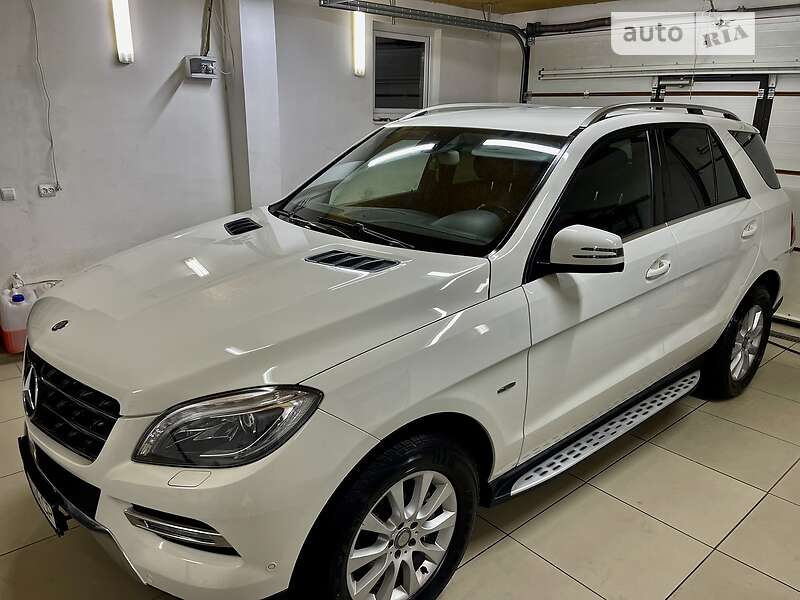 Внедорожник / Кроссовер Mercedes-Benz M-Class 2012 в Тячеве