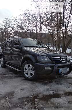Внедорожник / Кроссовер Mercedes-Benz M-Class 2004 в Николаеве