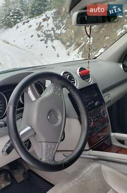 Внедорожник / Кроссовер Mercedes-Benz M-Class 2006 в 