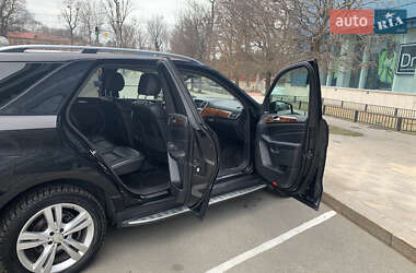 Внедорожник / Кроссовер Mercedes-Benz M-Class 2012 в 
