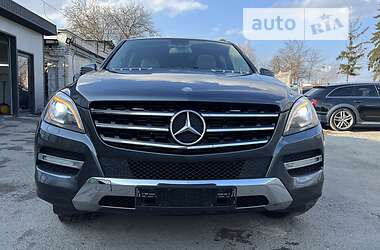 Внедорожник / Кроссовер Mercedes-Benz M-Class 2012 в 
