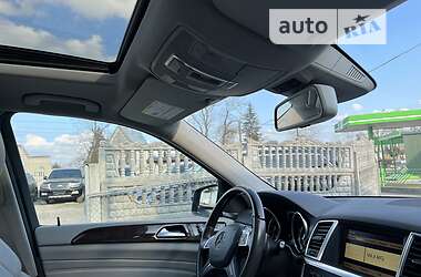 Внедорожник / Кроссовер Mercedes-Benz M-Class 2012 в 