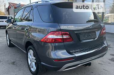 Внедорожник / Кроссовер Mercedes-Benz M-Class 2012 в 