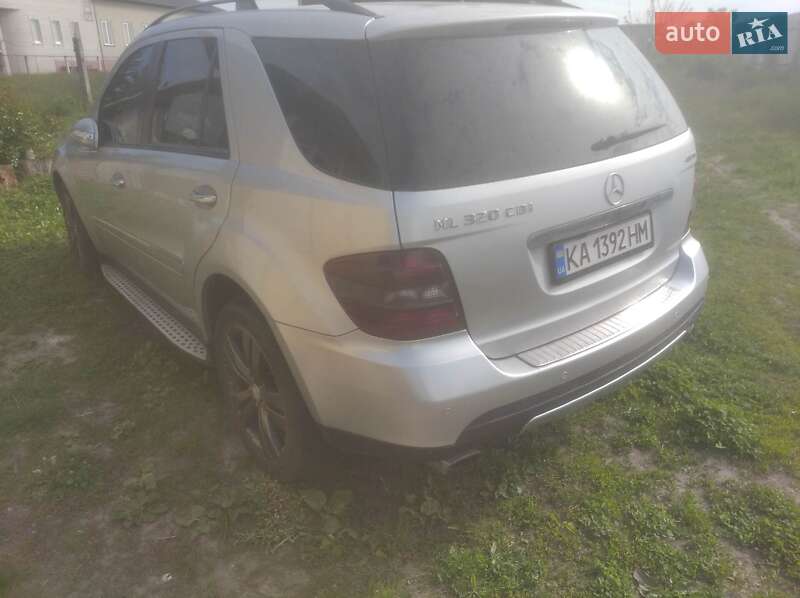 Внедорожник / Кроссовер Mercedes-Benz M-Class 2008 в Киеве