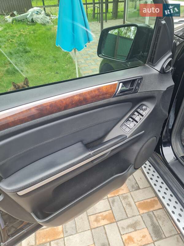 Внедорожник / Кроссовер Mercedes-Benz M-Class 2011 в Боярке