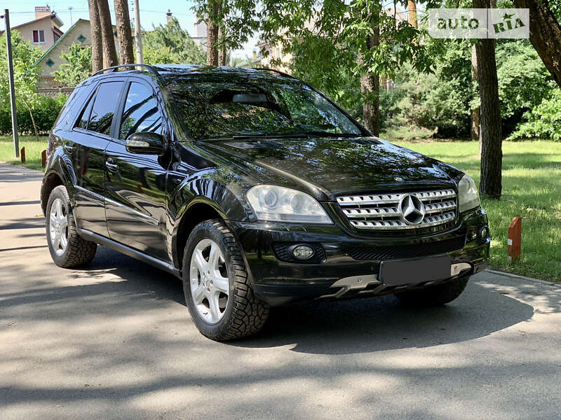 Внедорожник / Кроссовер Mercedes-Benz M-Class 2008 в 
