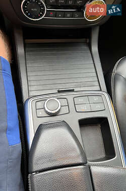 Внедорожник / Кроссовер Mercedes-Benz M-Class 2011 в 