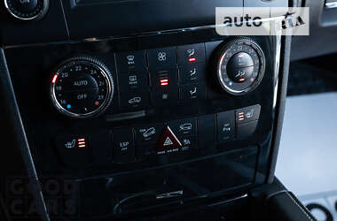 Позашляховик / Кросовер Mercedes-Benz M-Class 2011 в 