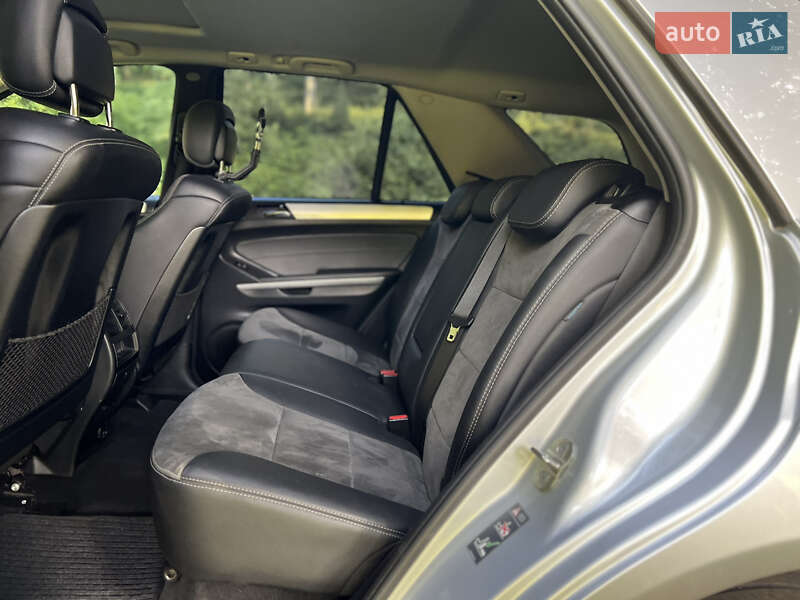 Внедорожник / Кроссовер Mercedes-Benz M-Class 2010 в Межгорье