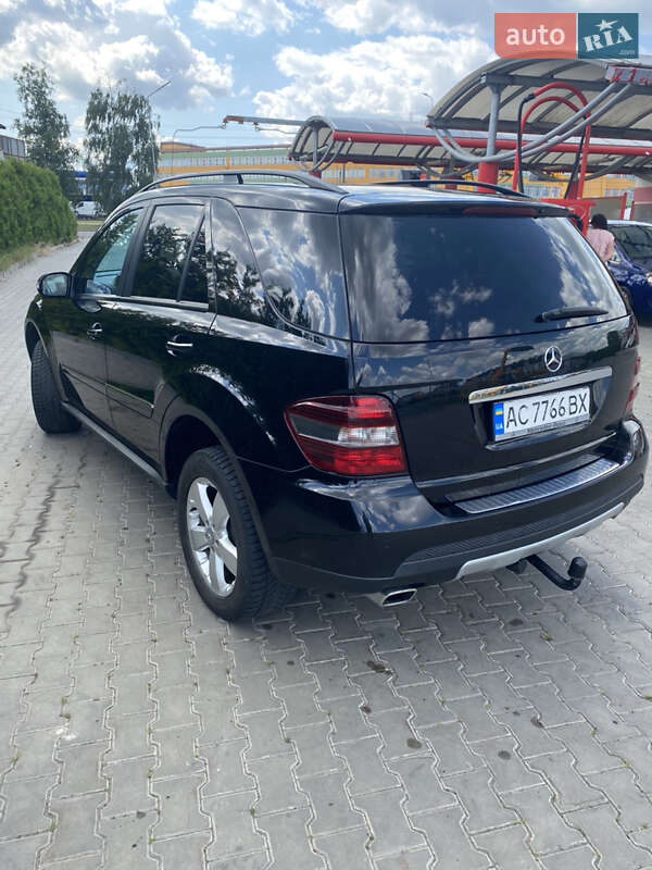 Внедорожник / Кроссовер Mercedes-Benz M-Class 2008 в Луцке