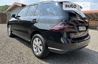 Внедорожник / Кроссовер Mercedes-Benz M-Class 2013 в 