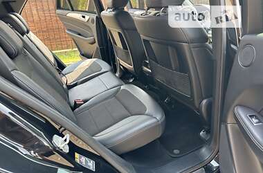 Внедорожник / Кроссовер Mercedes-Benz M-Class 2013 в 