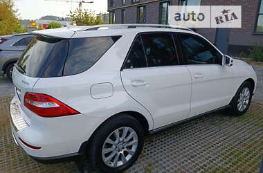 Внедорожник / Кроссовер Mercedes-Benz M-Class 2013 в 