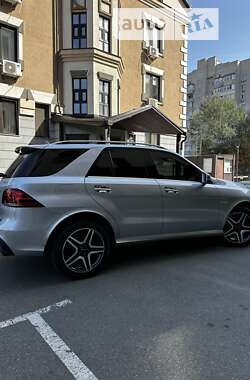 Позашляховик / Кросовер Mercedes-Benz M-Class 2015 в 
