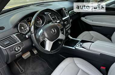 Позашляховик / Кросовер Mercedes-Benz M-Class 2015 в 