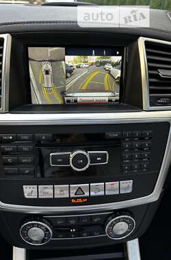 Позашляховик / Кросовер Mercedes-Benz M-Class 2015 в 
