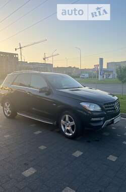 Внедорожник / Кроссовер Mercedes-Benz M-Class 2011 в Ужгороде