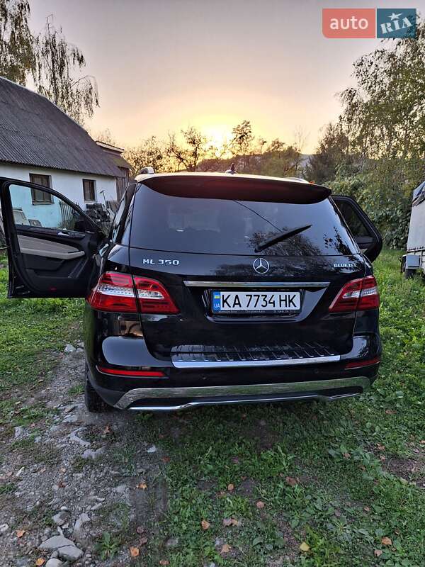 Внедорожник / Кроссовер Mercedes-Benz M-Class 2012 в Рахове