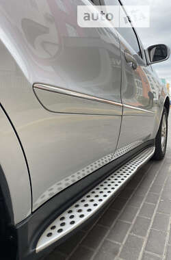 Внедорожник / Кроссовер Mercedes-Benz M-Class 2005 в 
