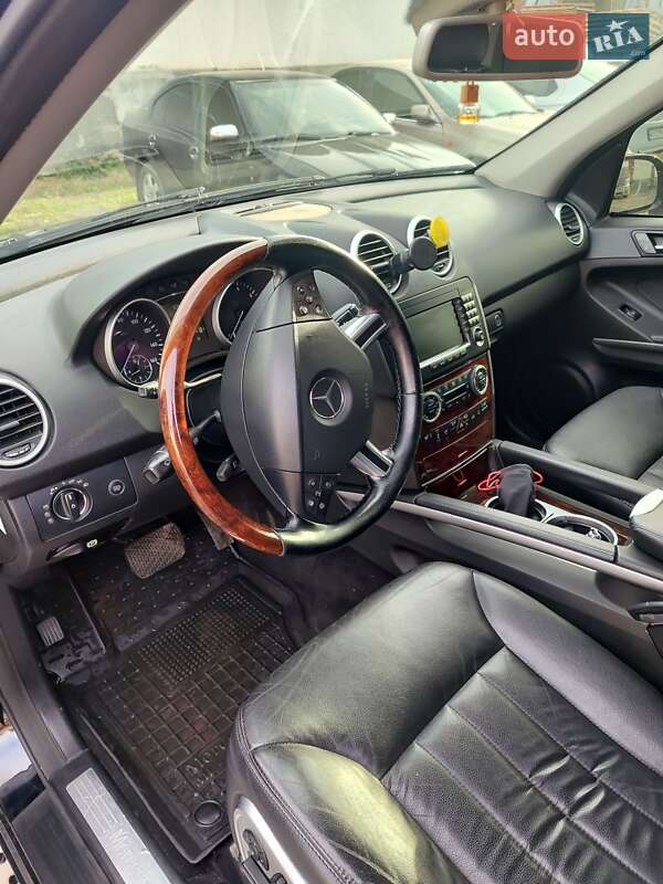 Внедорожник / Кроссовер Mercedes-Benz M-Class 2007 в Ужгороде