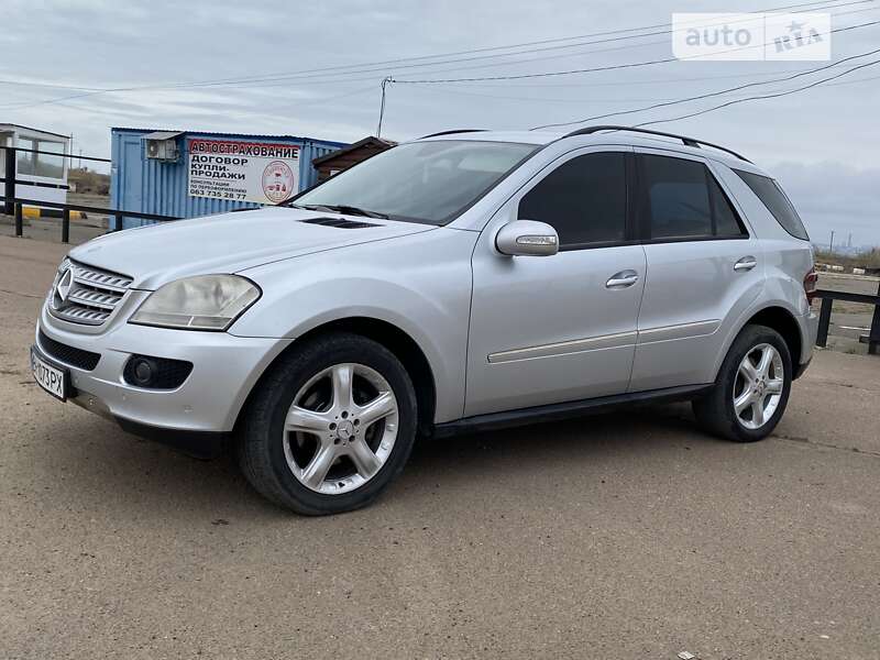 Внедорожник / Кроссовер Mercedes-Benz M-Class 2005 в Одессе фото 4 Внедорожник / Кроссовер Mercedes-Benz M-Class 2005 в Одессе